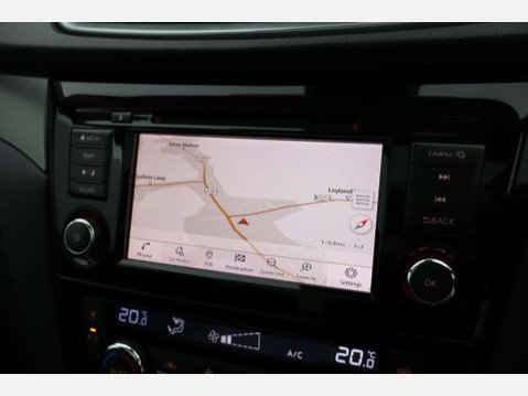 Nissan Qashqai 1.3 Qashqai Tekna DiG-T Semi-Auto 5dr 3