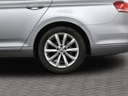 Volkswagen Passat SE BUSINESS TDI 11