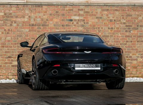 Aston Martin DB11 Launch Edition 3