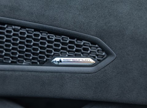 Lamborghini Huracan Tecnica 28
