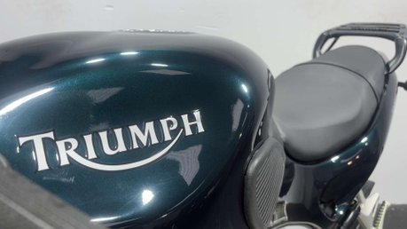 Triumph Sprint 2004 ONLY 13K EYE CATCHING SPORTS TOURING 955CC 45
