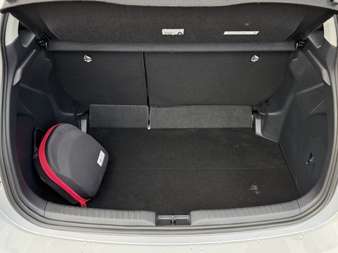 Toyota Yaris 1.5 Hybrid Icon 5dr CVT 36