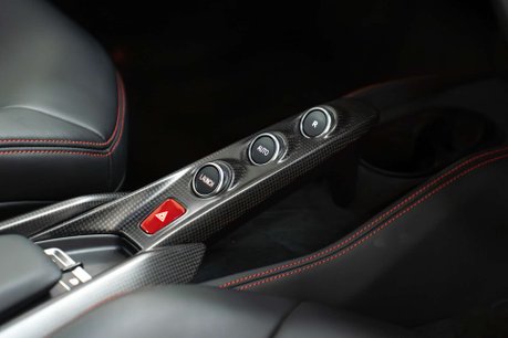 Ferrari F8 3.9 F8 Tributo Semi-Auto 2dr 31