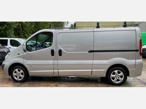 Vauxhall Vivaro 2.0 2900 CDTi Sportive Panel Van 4dr Diesel Manual FWD L3 (195 g/km, 113 bh 12