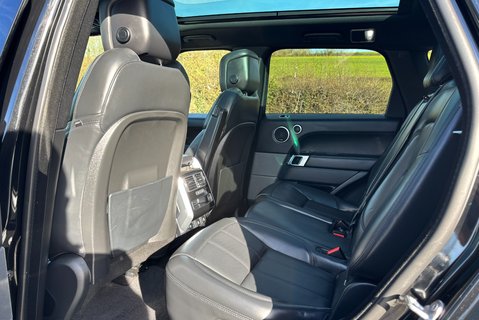 Land Rover Range Rover Sport D300 MHEV HSE Dynamic Black Auto 4WD Euro 6 (s/s) 5dr 14