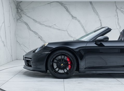 Porsche 911 Targa 4 GTS (992) 33