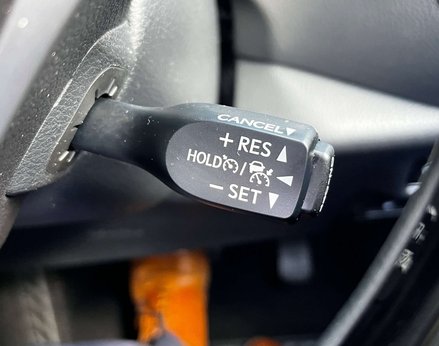 Toyota C-HR 2.0 C-HR Excel HEV CVT 5dr 60