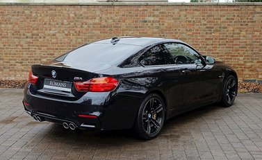 BMW M4 Coupe 24