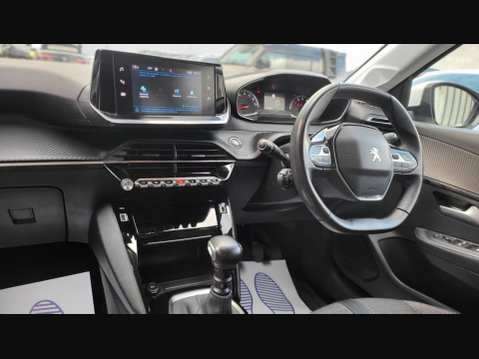 Peugeot 208 PURETECH ALLURE S/S 13