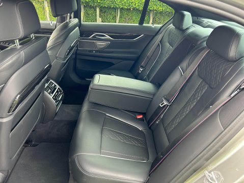 BMW 7 Series 3.0 730d M Sport Auto Euro 6 (s/s) 4dr 17