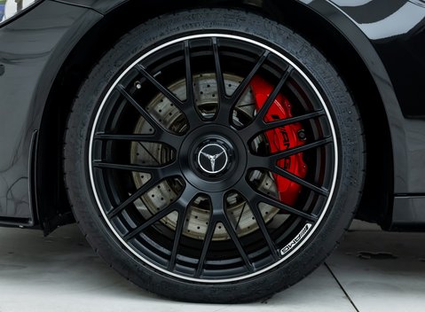 Mercedes-Benz C63 AMG S Coupe 24