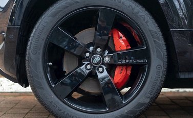 Land Rover Defender 110 X P400 10