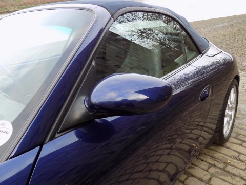 Porsche 911 CARRERA 2 CONVERTIBLE 60