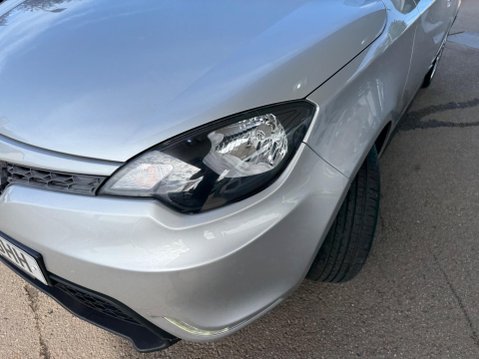 MG MG3 1.5 VTi-TECH 3Form Sport Euro 5 5dr 27