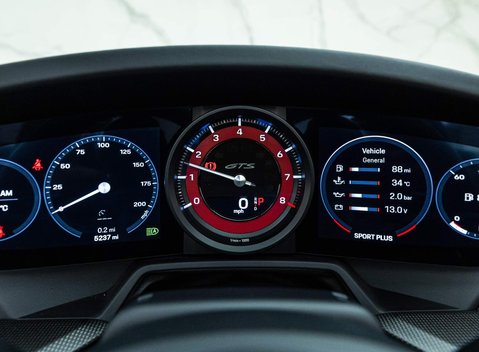 Porsche 911 Carrera GTS Cabriolet (992) 13