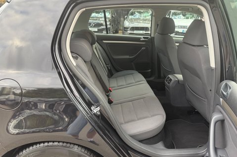 Volkswagen Golf BLUEMOTION MATCH TDI -DEMO +1 OWNER -19 SERVICES -£35 ROAD TAX -SUNROOF 29
