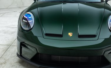 Porsche 911 GT3 TOURING (992.2) 36