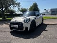 Mini Hatch 1.5 Cooper Sport 3dr 23