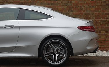 Mercedes-Benz C Class C63 Coupe Premium 8