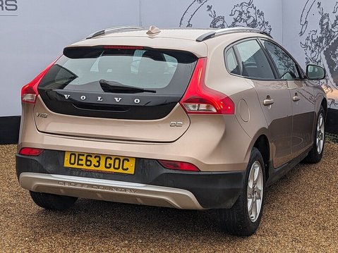 Volvo V40 D2 CROSS COUNTRY SE 9