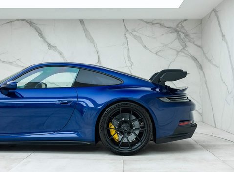 Porsche 911 GT3 (992) 32