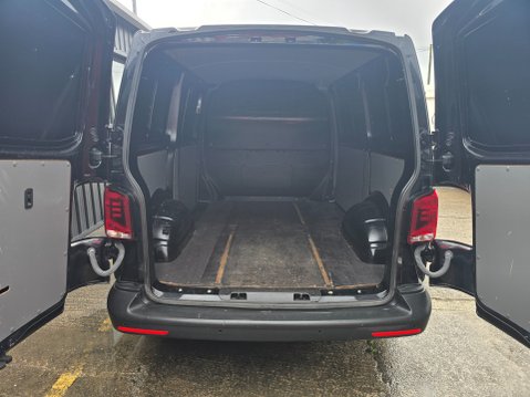 Volkswagen Transporter T30 TDI P/V STARTLINE 7