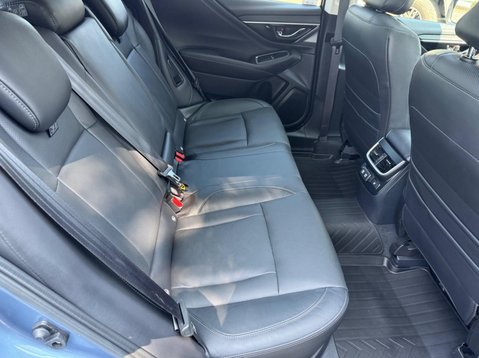 Subaru Outback TOURING 47