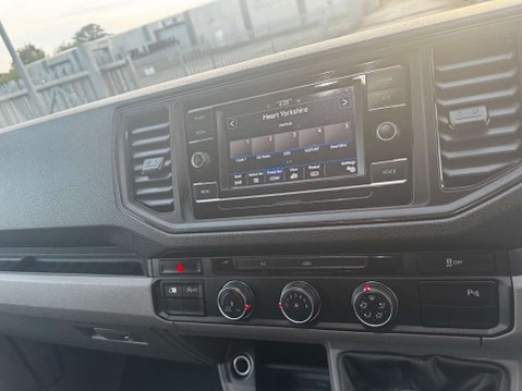 Volkswagen Crafter 2.0 TDI CR35 Trendline Panel Van 5dr Diesel Manual FWD MWB Euro 6 (s/s) (14 22