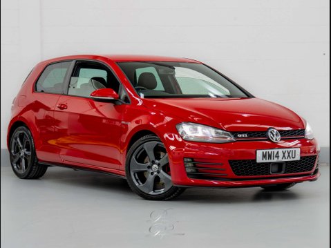 Volkswagen Golf 2.0 Golf GTi Semi-Auto 3dr 5