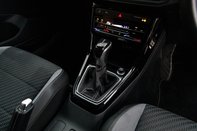 Volkswagen T-Cross R-LINE TSI DSG 33