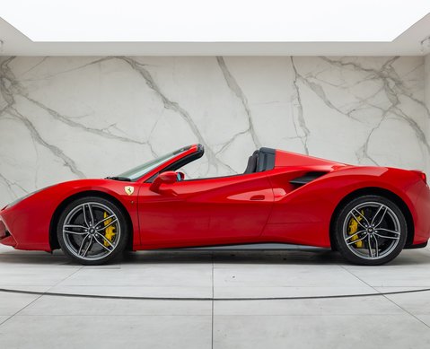 Ferrari 488 SPIDER