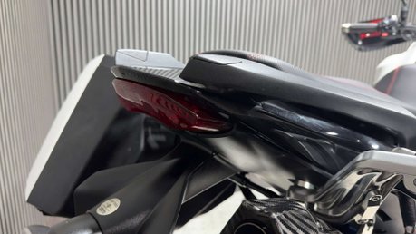 Triumph Tiger 2014 ONLY 12K ADVENTURE BIKE PANNIERS LONG MOT 1050CC 25