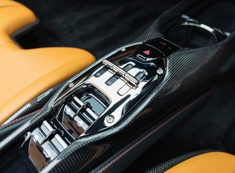 Ferrari SF90 Spider 25