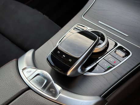 Mercedes-Benz C43 3.0 C43 V6 AMG (Premium Plus) Cabriolet 2dr Petrol G-Tronic+ 4MATIC Euro 6 32