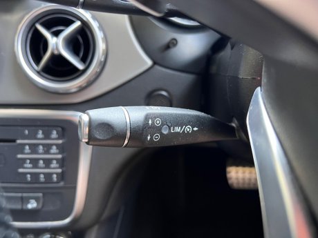 Mercedes-Benz GLA 2.1 GLA220d AMG Line 7G-DCT 4MATIC Euro 6 (s/s) 5dr 41