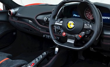 Ferrari F8 Tributo Spider 12