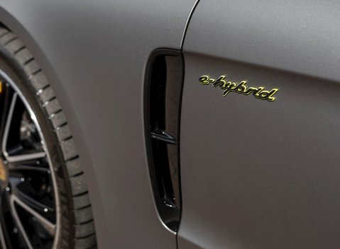 Porsche Panamera Turbo S E-Hybrid Sport Turismo 29