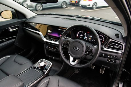 Kia Niro 4 PLUS