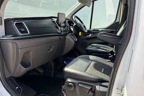 Ford Transit Custom 300 Active L1 170 ps Selectshift Panel Van - Tailgate & Twin Side Doors 18