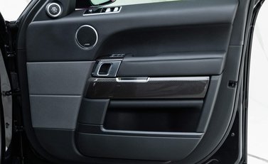 Land Rover Range Rover Sport 5.0 SVR Carbon Edition 18