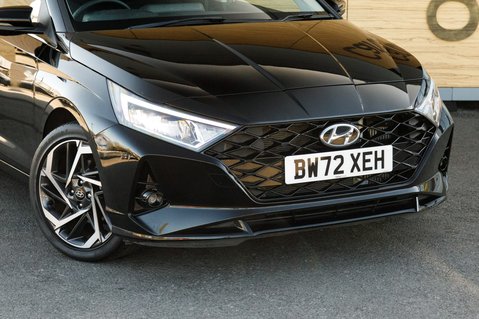 Hyundai i20 T-GDI PREMIUM MHEV 10