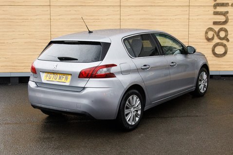 Peugeot 308 PURETECH S/S ALLURE DIGITAL 2