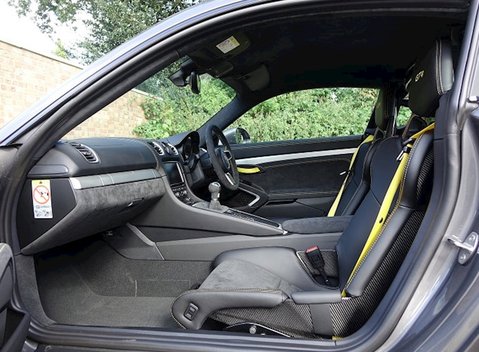 Porsche Cayman GT4 Clubsport 24