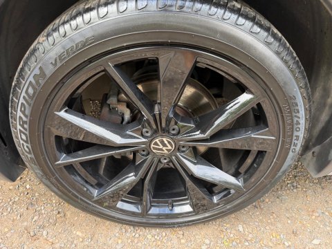 Volkswagen Tiguan R-LINE TDI DSG 33