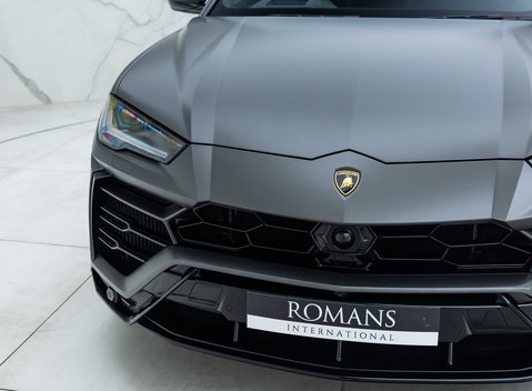 Lamborghini Urus 32