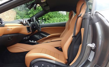 Ferrari California T 15