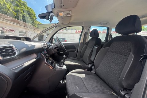 Citroen C3 Picasso EXCLUSIVE HDI.. ONLY £35 ROAD TAX.. STUNNING COLOUR.. VERY SPACIOUS 19