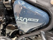 Royal Enfield Shotgun 2025 ONLY 2K GREAT CONDITION MOT 2028 LARGE TOP BOX 17