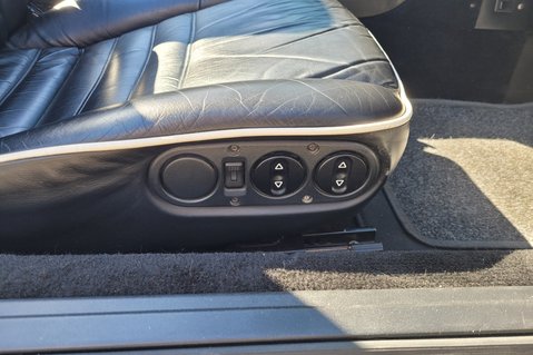 Porsche 911 CARRERA 2 39