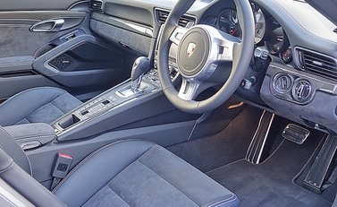 Porsche 911 (991) Targa 4 GTS 3